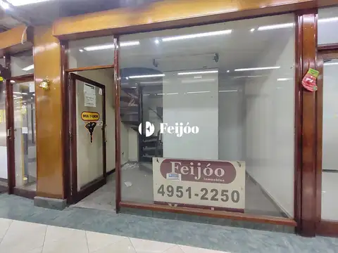 C Pellegrini 700, Piso PB