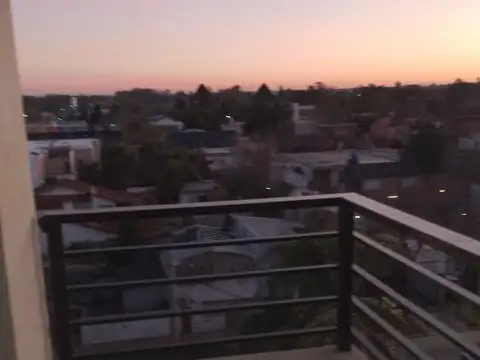 Av Ricardo Balbin 2100