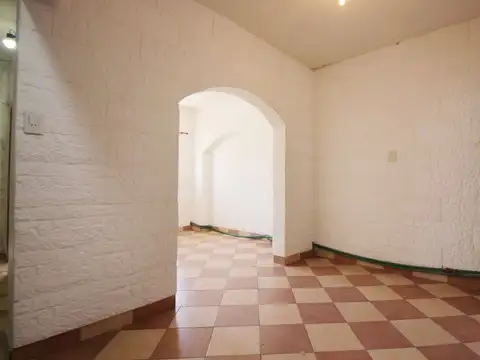 2 PHs 4 1/2 AMBIENTES VILLA MAIPÚ. PATIO. 52 M2.