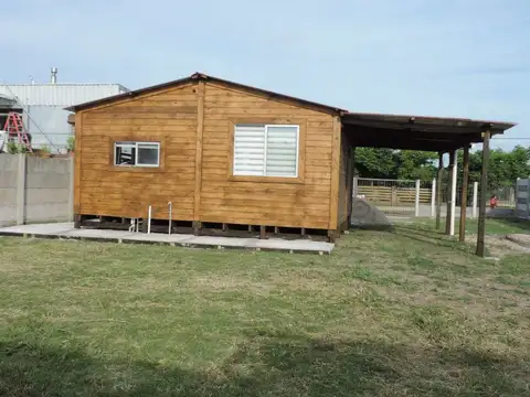 Casa en Alquiler con 1 cochera