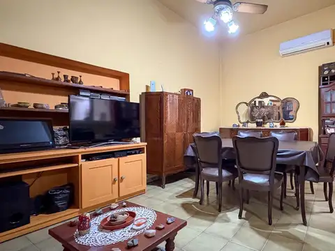 Depto Tipo Casa en Venta de 4 ambientes