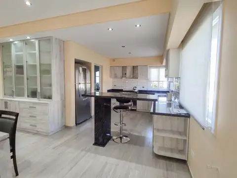 VENTA Casa 3 dormitorios  sobre lote de 1200mts