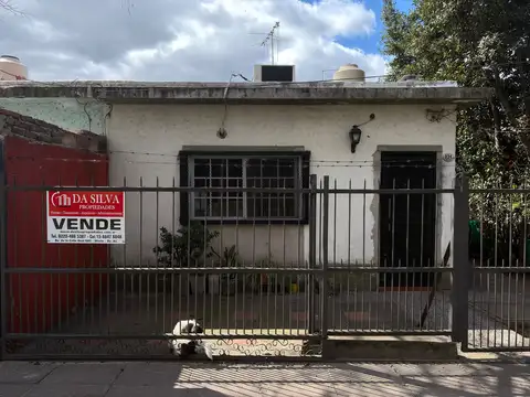 Depto Tipo Casa en Venta en Merlo Sur, USD 55.000