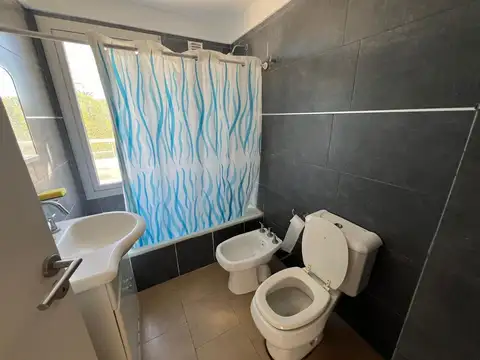 Departamento en Alquiler en Zárate, $ 700.000