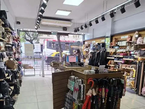 Local en Alquiler en Centro, $ 2.300.000