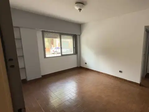 DEPARTAMENTO VENTA 2 AMBIENTES PATIO PLANTA BAJA