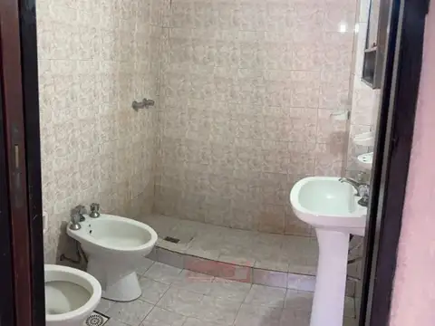 Depto Tipo Casa 2 ambientes con 1 baño