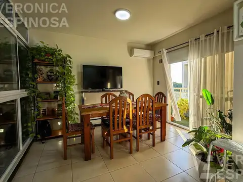 Departamento en venta de tres ambientes en Moron Sur