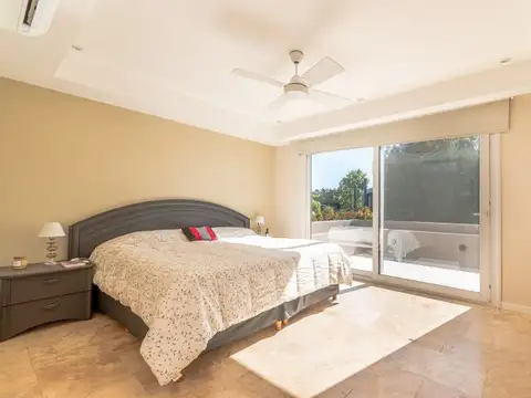 Casa 6 ambientes con 3 baños