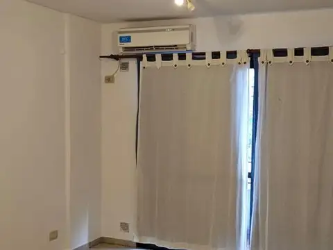 Departamento en Alquiler en Lomas De Zamora, $ 429.000