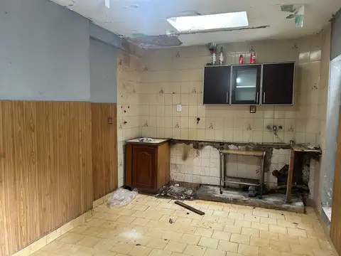 Casa 4 Ambientes Venta Villa Insuperable Cochera