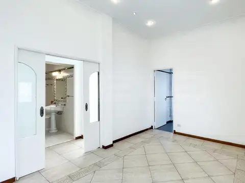 Depto Tipo Casa en Alquiler 45 años