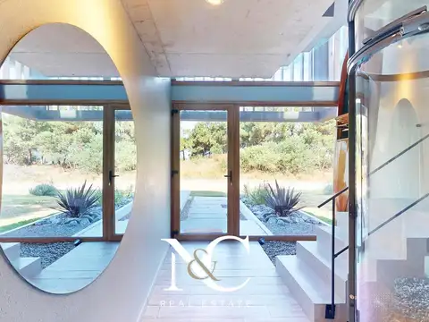 Casa 7 ambientes con 5 baños