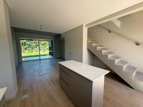 Casa en Alquiler en Del Viso, USD 1.000