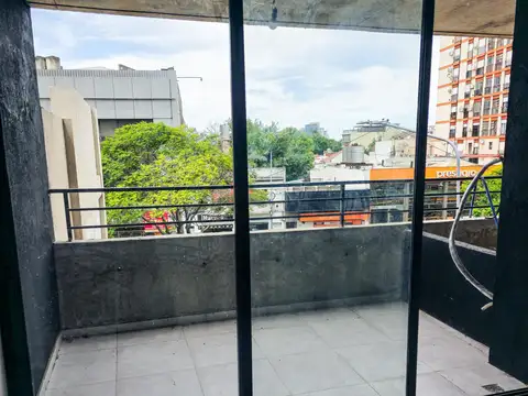 Departamento en pozo (obra avanzada) en Vicente López