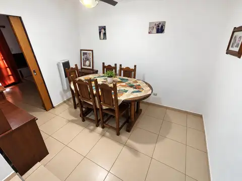Depto Tipo Casa en Venta de 5 ambientes