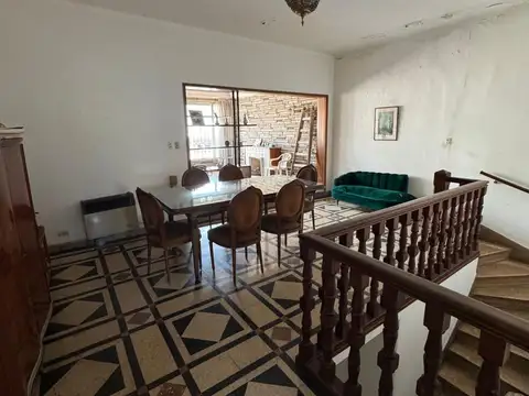 Lote propio con local, oficinas y 2 viviendas - san martin centro
