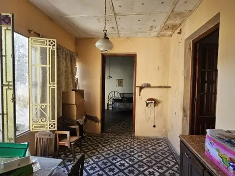 Casa 4 ambientes con 1 baño