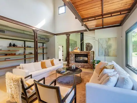 Casa en Venta en Don Torcuato, USD 680.000