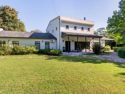 Casa en  Venta Don Torcuato 