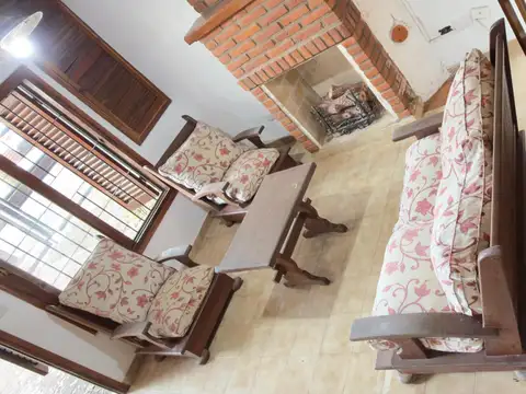La Rioja 3200, Piso 1