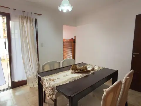 La Rioja 3200, Piso 1