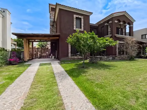 Venta Casa Country San Carlos 260 m² Lote Central Pileta Parrilla Video y Tour 360°