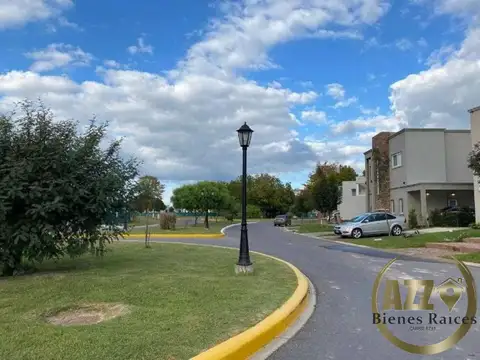 Terreno en Venta 25  mts Frente