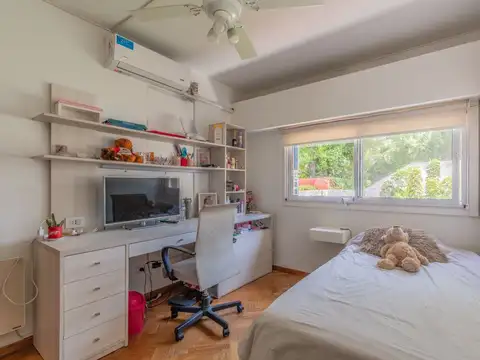 Depto Tipo Casa 5 ambientes con 2 baños