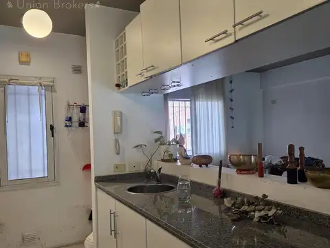 Departamento -Semi Piso - Cochera - Balcón- San Isidro - Barrio Las Carreras-