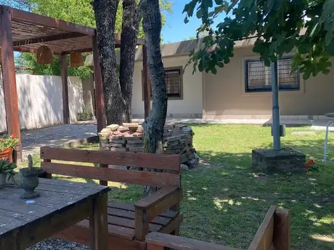 Casa 3 ambientes con 2 baños