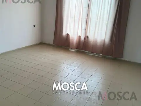 Casa en venta en Francisco Alvarez OPORTUNIDAD