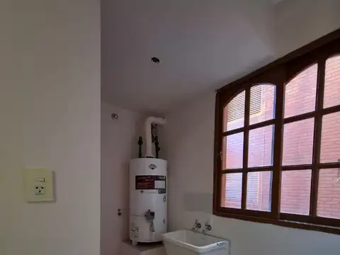 Departamento en Alquiler en Confluencia, $ 1.200.000