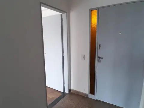 9 DE JULIO 813 05-07