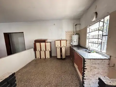Hermosa casa de esquina.