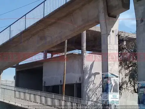 Local en Alquiler en Virrey Del Pino, $ 300.000