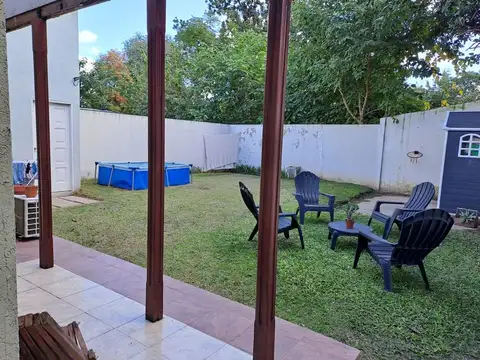 Casa 4 ambientes con 2 baños