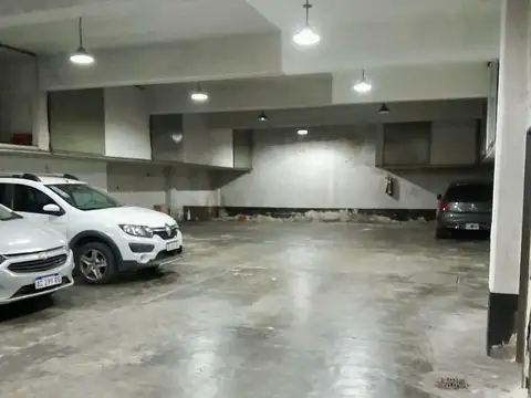 Venta cochera cubierta baulera Ramos Mejía Norte