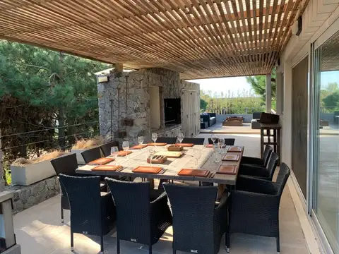 Venta Casa 6 Amb con Piscina barrio Costa Esmeralda Pinamar