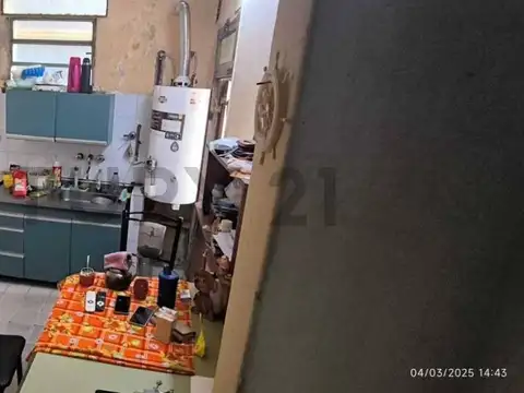 Casa 3 ambientes con 1 baño