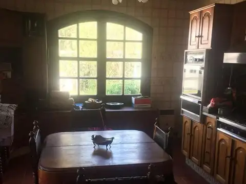 Casa 7 ambientes con 3 baños