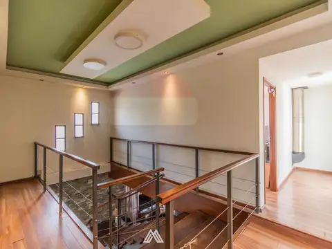 Se VENDE CASA 4 DORMITORIOS EN COLON 