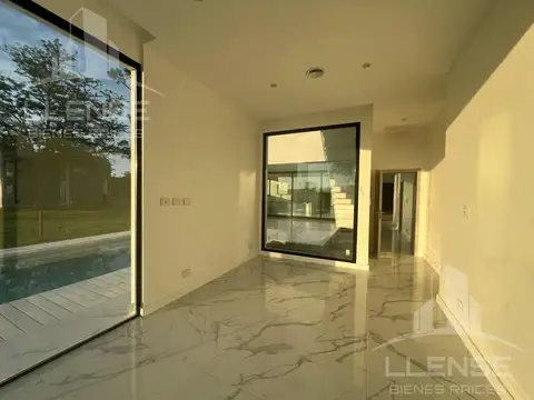 Casa en Alquiler en Magallanes - Barrio cerrado, USD 2.500