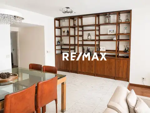 Departamento en Venta con 2 cocheras