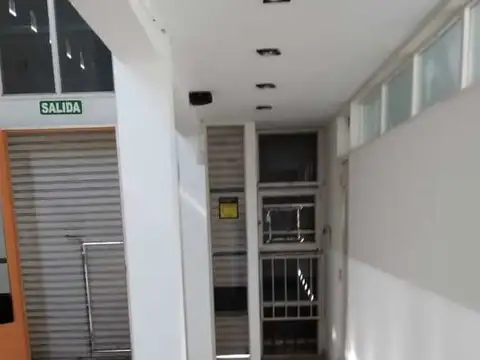 Local en Venta en Los Hornos, USD 90.000