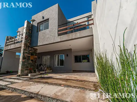 LJ RAMOS | VENDE | DUPLEX | DE VICENZO | PILAR | APTO CREDITO