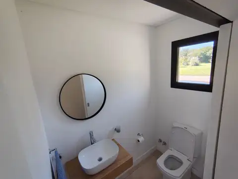 Venta Casa 4 ambientes Comarcas La Elina