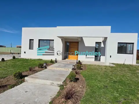 Casa en una planta en Barrio Lagos de Canning a estrenar