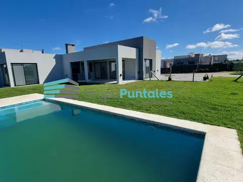 Casa en Venta en Countries y Barrios Cerrados en Esteban Echeverria, USD 250.000