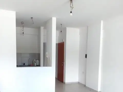 Calle 11 Entre 59 Y 60 , Piso 1